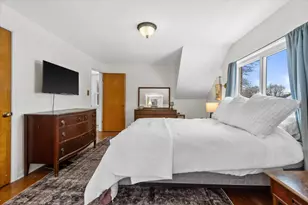 1929 W Marne Ave, Glendale, WI 53209 - Photo 23