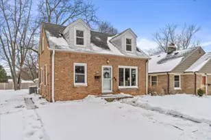 1929 W Marne Ave, Glendale, WI 53209 - Photo 3