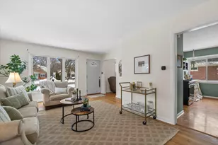 1929 W Marne Ave, Glendale, WI 53209 - Photo 9