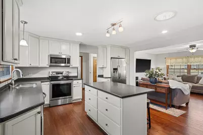 W137S6940  Clarendon Pl, Muskego, WI 53150 - Photo 7