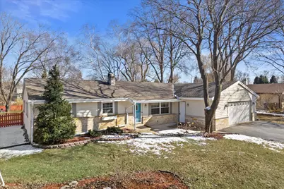 W137S6940  Clarendon Pl, Muskego, WI 53150 - Photo 3