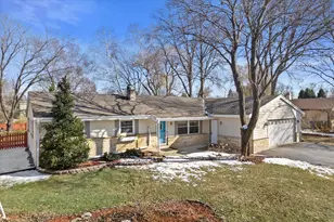 W137S6940 Clarendon Pl, Muskego, WI 53150 - Photo 3