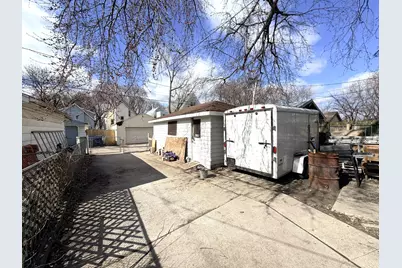 335 N 41st St, Milwaukee, WI 53208 - Photo 13