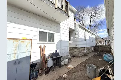 335 N 41st St, Milwaukee, WI 53208 - Photo 15