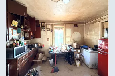 335 N 41st St, Milwaukee, WI 53208 - Photo 3