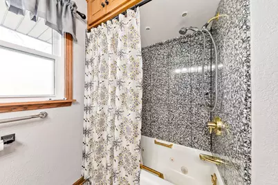 14530  Lindsay Dr, Brookfield, WI 53005 - Photo 17