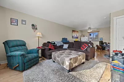 809  Ridgeway Dr, Pewaukee, WI 53072 - Photo 11