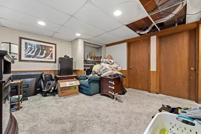 809  Ridgeway Dr, Pewaukee, WI 53072 - Photo 23