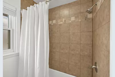 N85W17294  Lee Pl, Menomonee Falls, WI 53051 - Photo 17