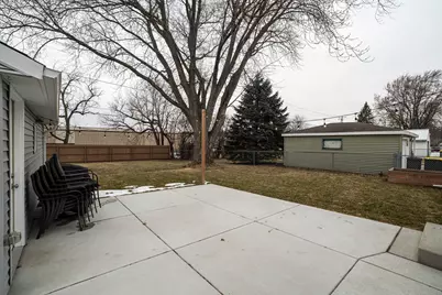 332  Greenmeadow Dr, Waukesha, WI 53188 - Photo 37