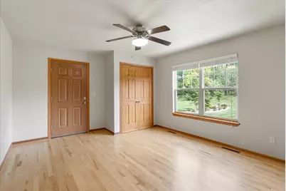 W273N2420  Arlington Ct, Pewaukee, WI 53072 - Photo 35