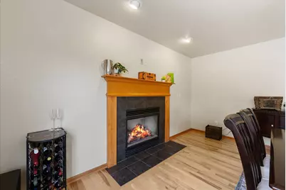 W273N2420  Arlington Ct, Pewaukee, WI 53072 - Photo 13