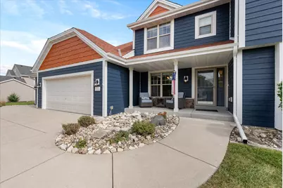 W273N2420  Arlington Ct, Pewaukee, WI 53072 - Photo 3