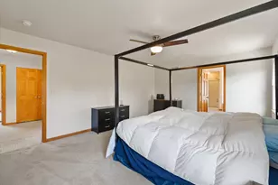 W273N2420 Arlington Ct, Pewaukee, WI 53072 - Photo 21