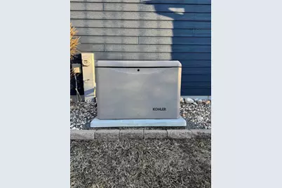 W273N2420  Arlington Ct, Pewaukee, WI 53072 - Photo 47