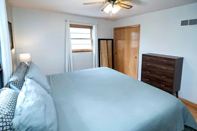 917  Jefferson St, West Bend, WI 53090 - Photo 17