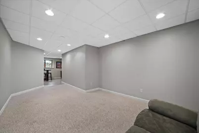 851  Ravine Ridge Dr, Richfield, WI 53017 - Photo 39