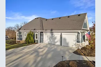 17860  Greenbrier Dr, Brookfield, WI 53045 - Photo 3