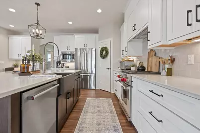 17860  Greenbrier Dr, Brookfield, WI 53045 - Photo 15