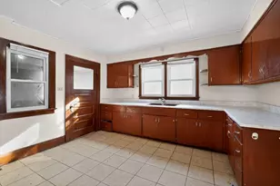 2840 N 58th St, Milwaukee, WI 53210 - Photo 11