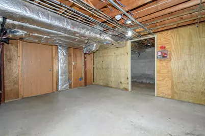 325  Sentinel Dr, Waukesha, WI 53189 - Photo 71