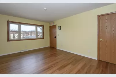 325  Sentinel Dr, Waukesha, WI 53189 - Photo 29