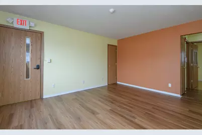 325  Sentinel Dr, Waukesha, WI 53189 - Photo 13