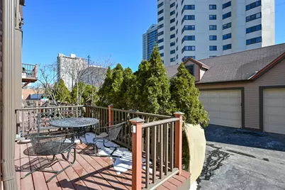 1624 N Farwell Ave, Milwaukee, WI 53202 - Photo 29