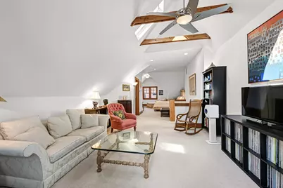 1624 N Farwell Ave, Milwaukee, WI 53202 - Photo 21