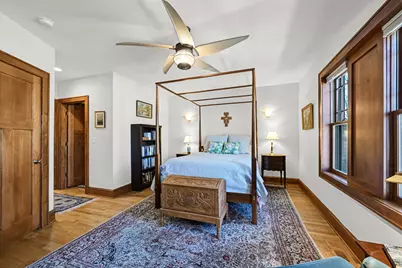 1624 N Farwell Ave, Milwaukee, WI 53202 - Photo 17