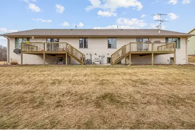 1105  Linden St #1107, Cleveland, WI 53015 - Photo 23