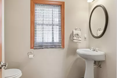 5146 N 107th St, Milwaukee, WI 53225 - Photo 15