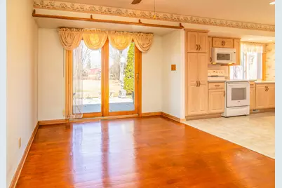 S67W13014  Larkspur Rd, Muskego, WI 53150 - Photo 5