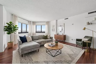 1633 N Prospect Ave #16C, Milwaukee, WI 53202 - Photo 3