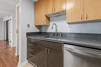 1633 N Prospect Ave #16C, Milwaukee, WI 53202 - Photo 11