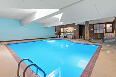 1633 N Prospect Ave #16C, Milwaukee, WI 53202 - Photo 33