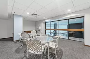 1633 N Prospect Ave, Milwaukee, WI 53202 - Photo 35