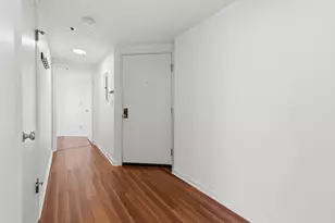 1633 N Prospect Ave, Milwaukee, WI 53202 - Photo 21