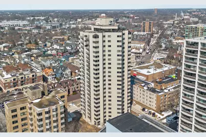 1633 N Prospect Ave #16C, Milwaukee, WI 53202 - Photo 49