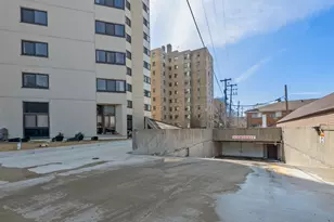 1633 N Prospect Ave, Milwaukee, WI 53202 - Photo 23