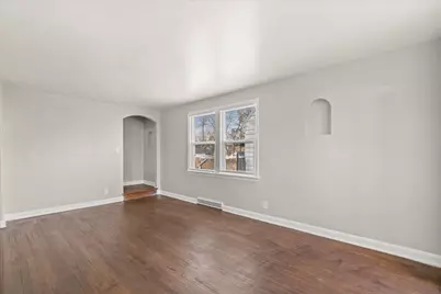 7083 N 43rd St, Milwaukee, WI 53209 - Photo 3