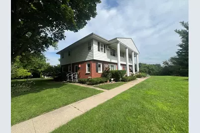 512  Hill St #2S, Walworth, WI 53184 - Photo 13