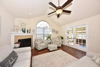 N50W25072  William Dr, Sussex, WI 53072 - Photo 15