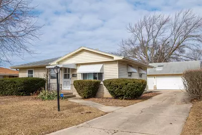 8112 W Daphne St, Milwaukee, WI 53223 - Photo 27