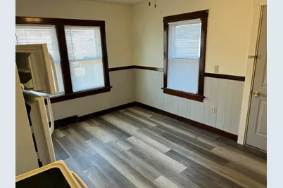 1711  Hamilton St #1713, Manitowoc, WI 54220 - Photo 15