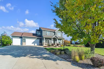 9483  Ashbury Ln, Pleasant Prairie, WI 53158 - Photo 3