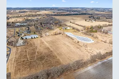 2666  Jackson Dr, Jackson, WI 53037 - Photo 61