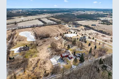 2666  Jackson Dr, Jackson, WI 53037 - Photo 59