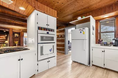 2666  Jackson Dr, Jackson, WI 53037 - Photo 17