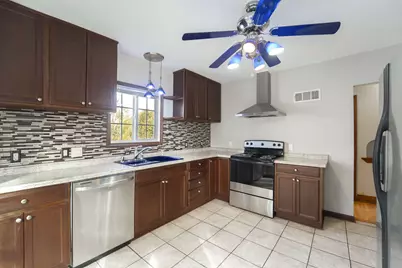 4123 N 71st St, Milwaukee, WI 53216 - Photo 5